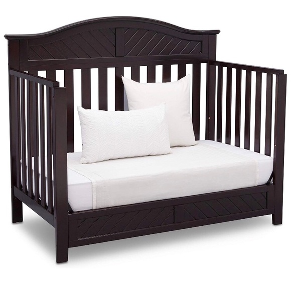 Delta crib - Picture 5 of 7